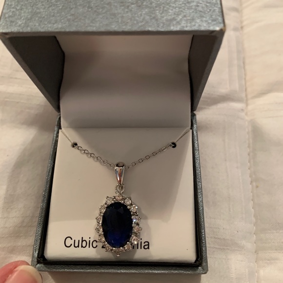 Sapphire Blue - Princess Diana - Pendant Necklace - Picture 2 of 5